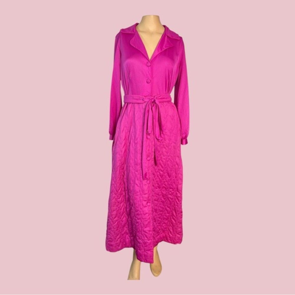 Vintage Keyser Hot Pink Quilted Robe – Size 14